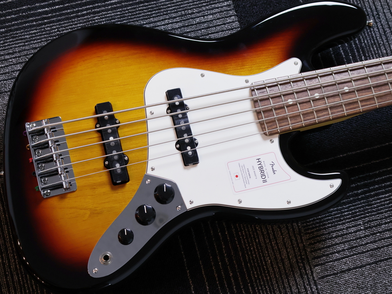 Fender Made in Japan Hybrid II Jazz Bass V -3 Color Sunburst