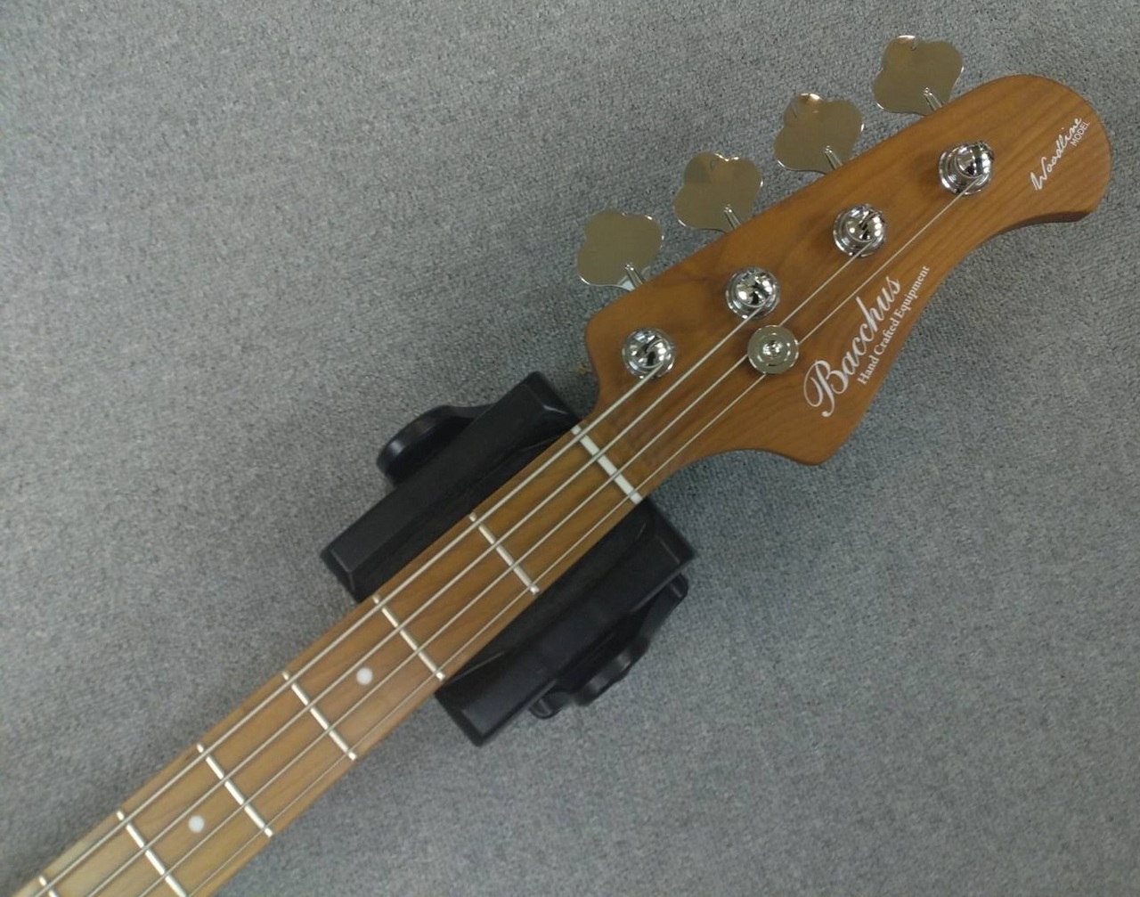 BLADE エレキベース ナチュラルウッド BLADE エレキベース ナチュラルウッド