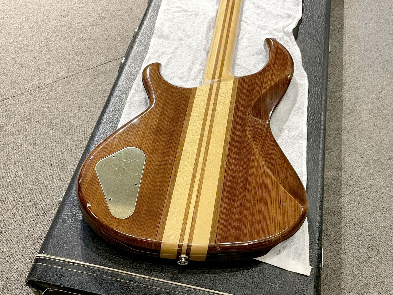 Aria Pro II SB-700（ビンテージ）【楽器検索デジマート】