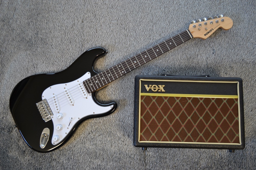 ☆おすすめ品　モディファイして新機能満載　BUSKERS ST BUSKER'S BST-Standard エレキギター初心者12点セット