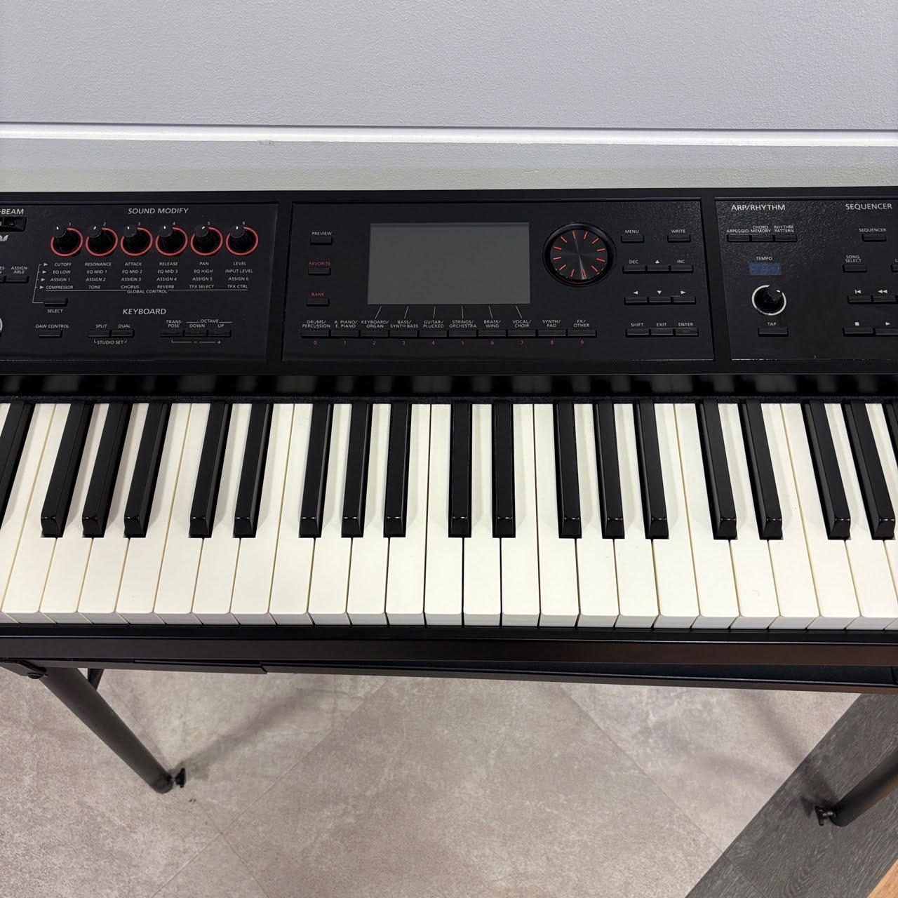 Roland FA-08（中古/送料無料）【楽器検索デジマート】