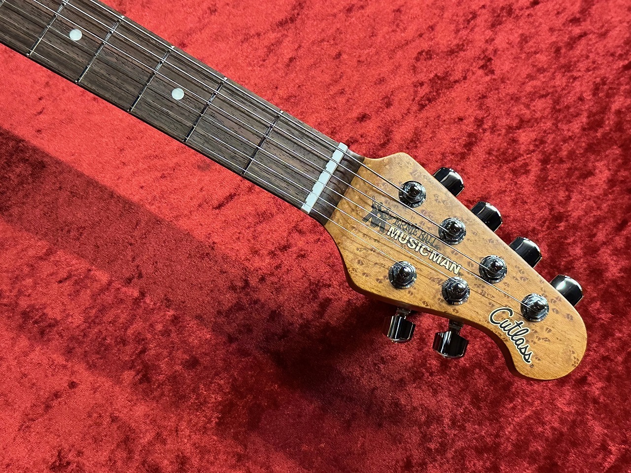 MUSIC MAN Cutlass HT SSS -Golden Delicious- ≒3.354Kg(新品/送料 MUSIC MAN Cutlass HT SSS -Golden Delicious- ≒3.354Kg(新品/送料