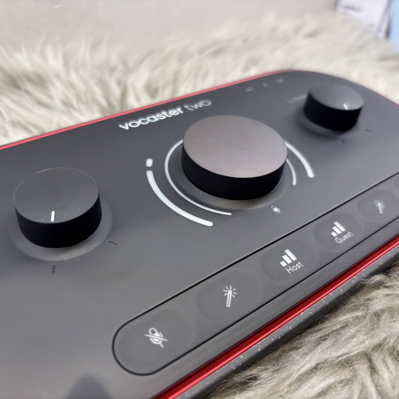 Focusrite Vocaster Two オーディオインターフェイス ポッドキャスト 
