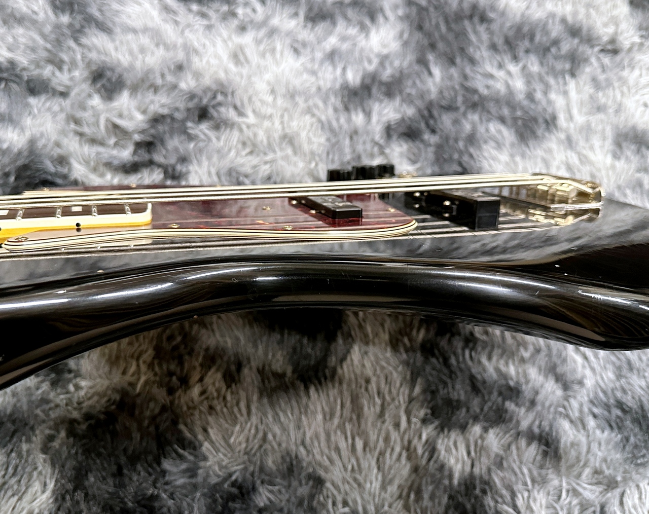 BLACK SMOKER BETA J4 TRAD MASTER 4弦 ベース Black Smoker TRAD MASTER SERIES BETA-J4/Black MH/MID Aged