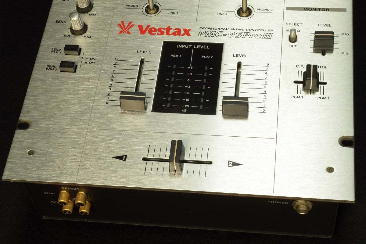 Vestax PMC05 MK III 美品 純正アダプター付き Amazon.co.jp: VESTAX PMC-05 Pro III : 家電＆カメラ