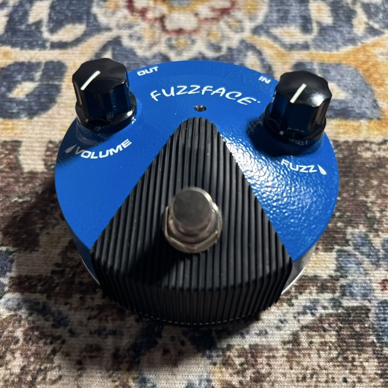 JIM DUNLOP FFM1 Fuzz Face Mini シリコン Amazon.com: Dunlop FFM1 SILICON FUZZ FACE MINI Pedal w/ 9V