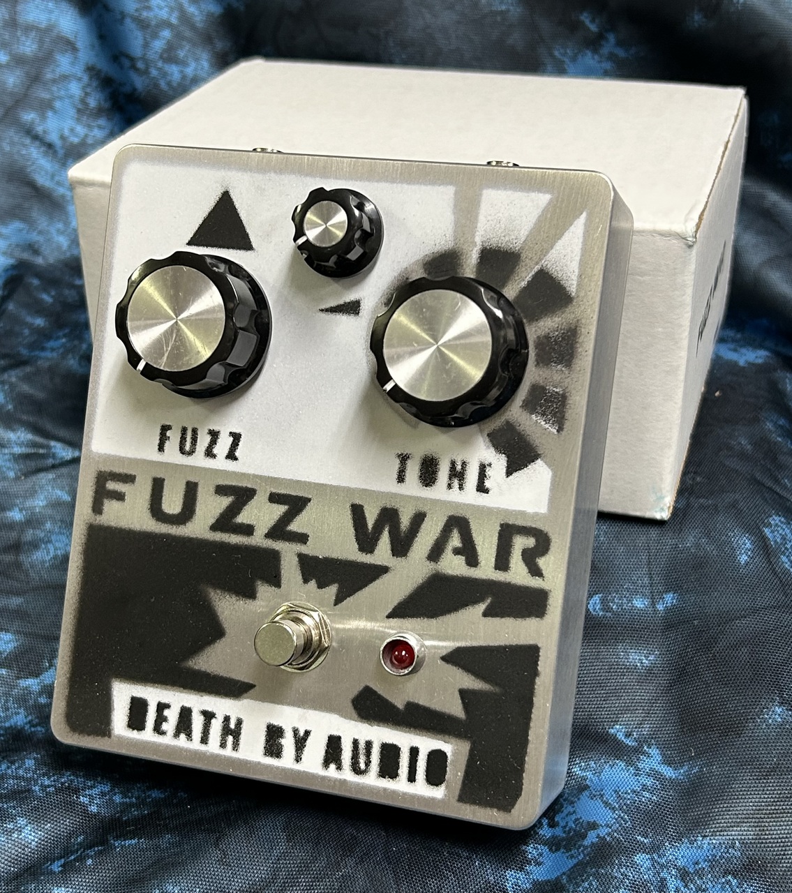 DEATH BY AUDIO FUZZ WAR（新品）【楽器検索デジマート】