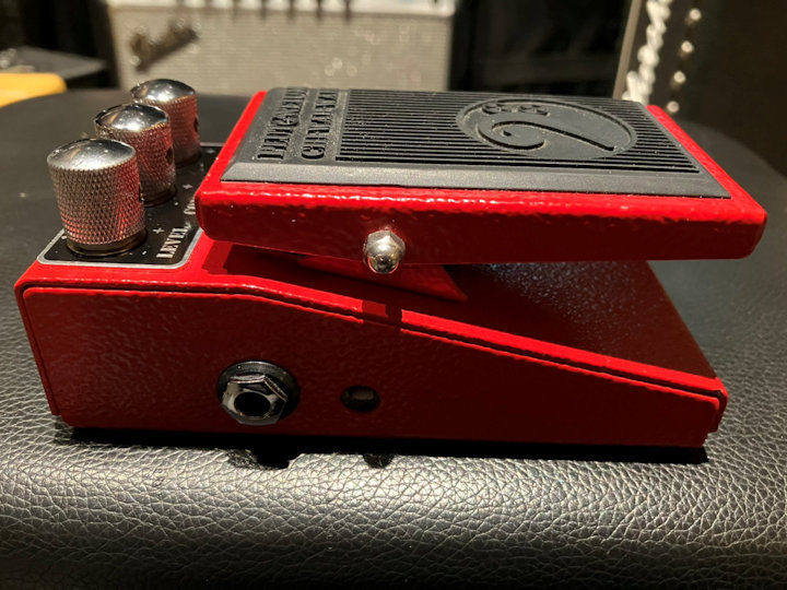 Plutoneium Chi-Wah-Wah Bass（中古）【楽器検索デジマート】