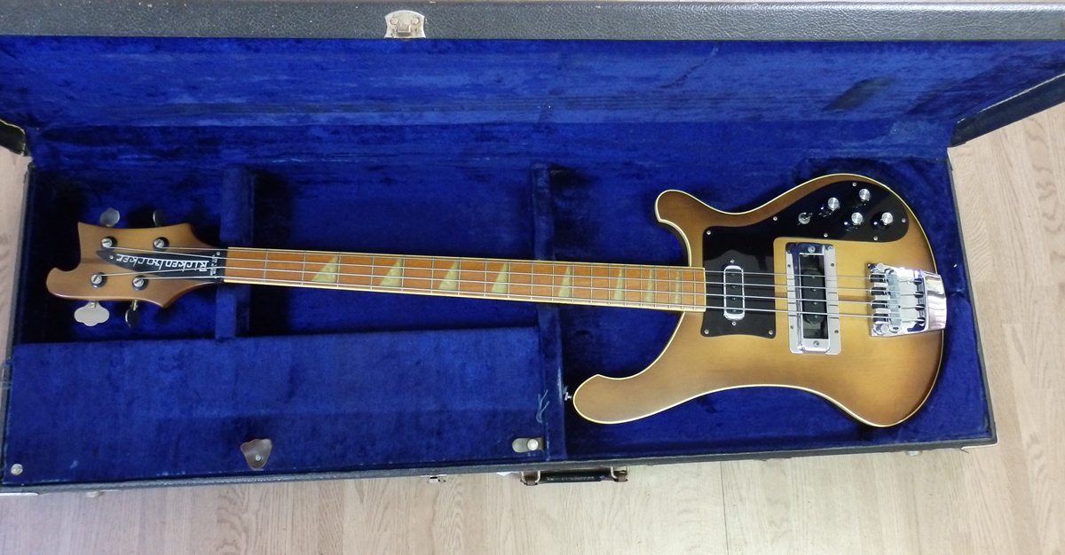 Rickenbacker 4001（ビンテージ）【楽器検索デジマート】
