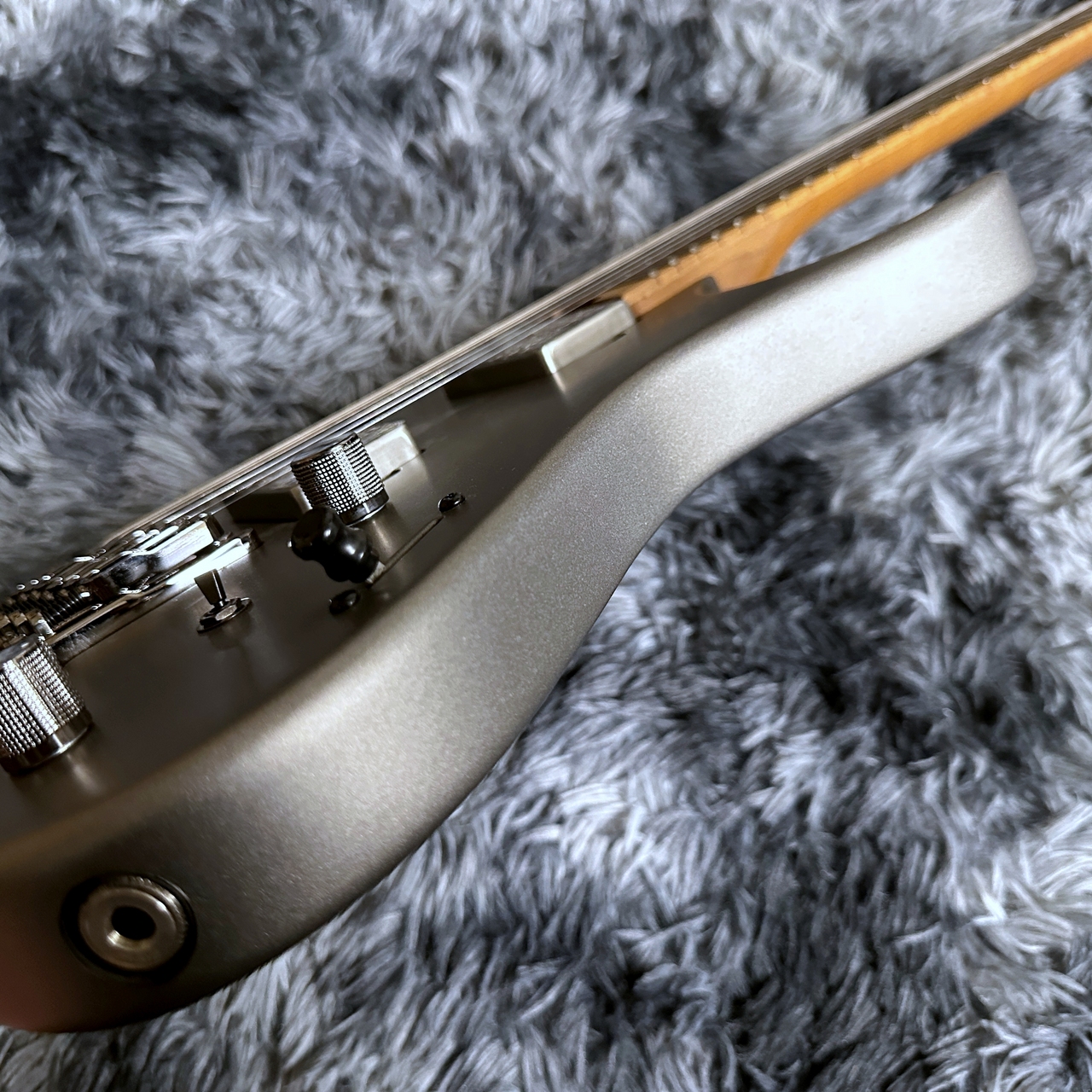 レフティーギター　シルバー EVO 0303Z Dark Silver LTD（新品特価）【楽器検索デジマート】