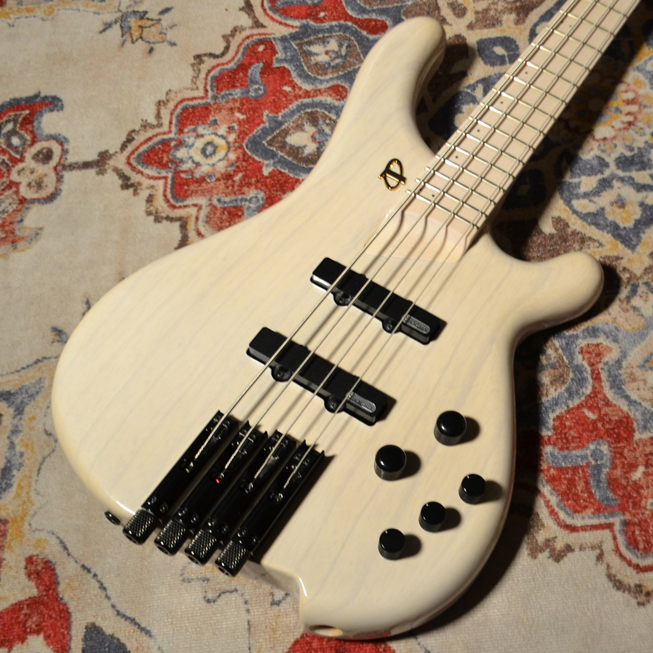 Tune HNB-4 4弦 Headless Ash TWH 【中古】（中古/送料無料