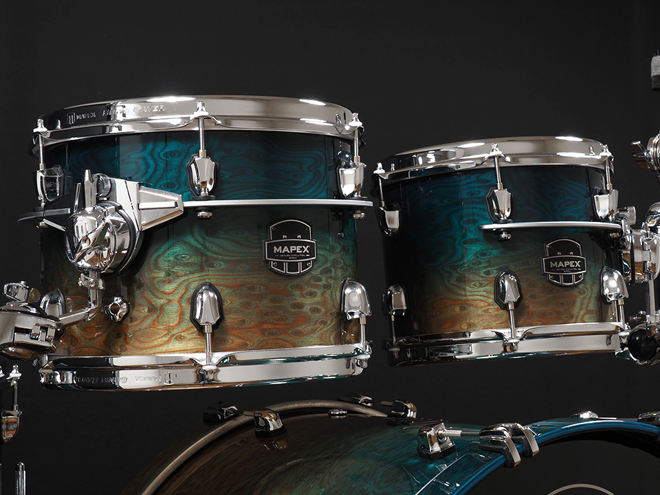 Mapex SATURN EVOLUTION DRUM SET EXOTIC AGEAN FADE BD22'、TT10