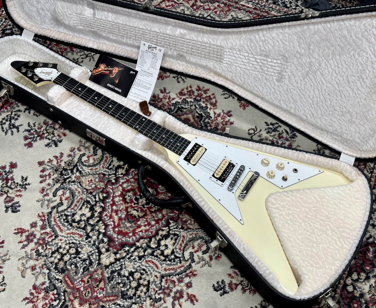 Gibson Flying V '67 Reissue Classic White 2005年製【3.70kg ...