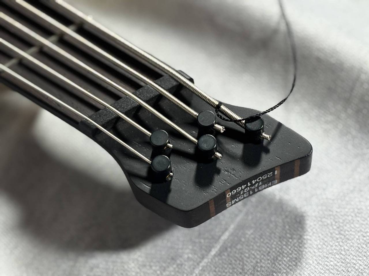 Ibanez EHB1135MS SKL ヘッドレス ファンドフレット エレキベース 5弦