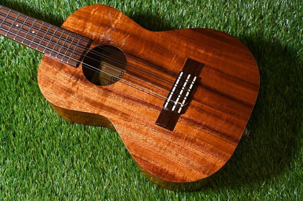 Kamaka HF-38 Tenor8弦【USED/2000年】（中古）【楽器検索デジマート】