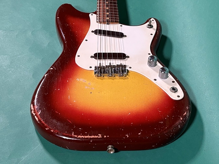 Fender DUO SONIC（ビンテージ）【楽器検索デジマート】