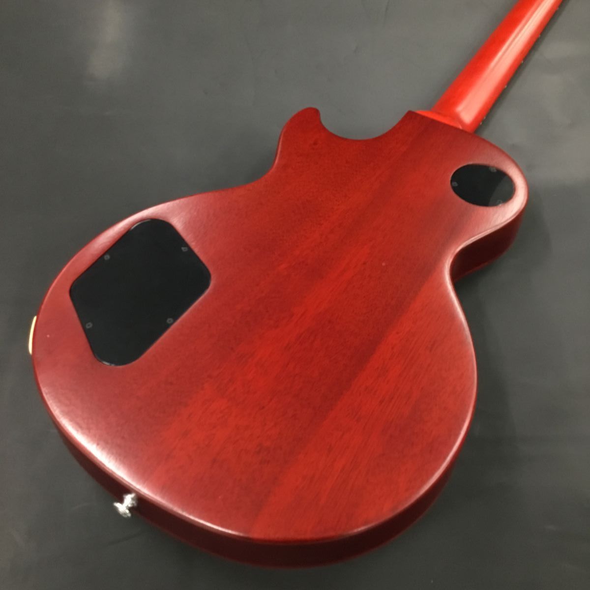 Gibson Les Paul Tribute Satin Cherry Sunburst レスポール