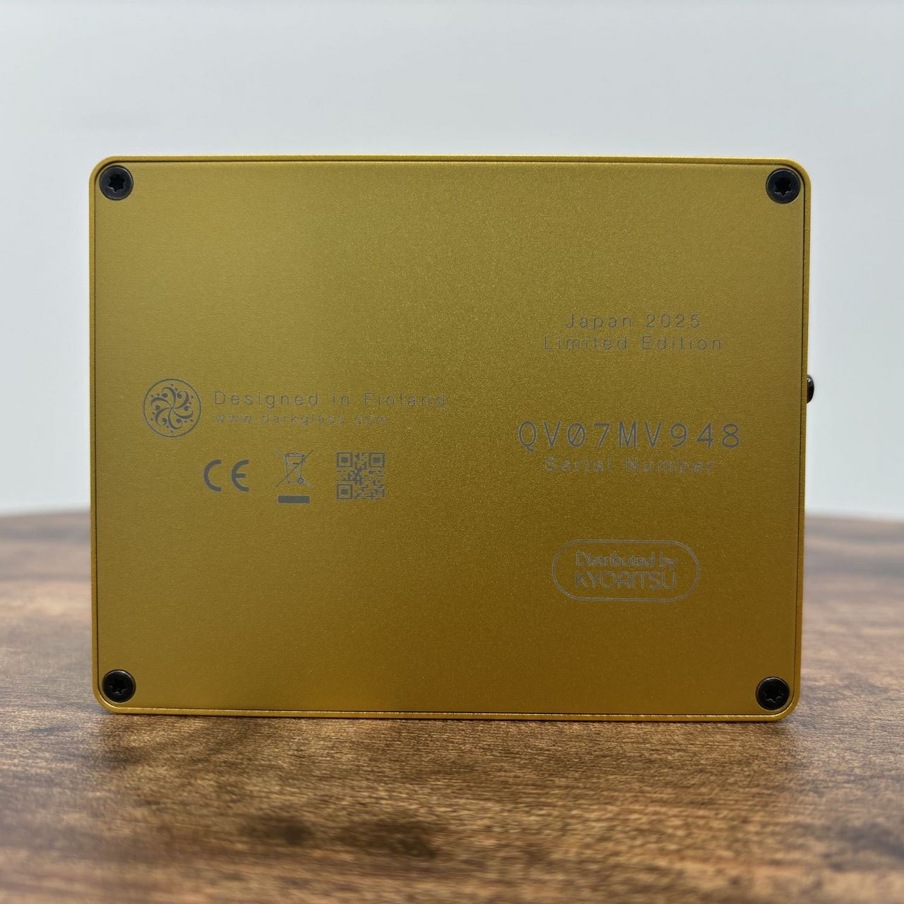 Darkglass Electronics Microtubes B7K Ultra V2 w/AUX Limited Gold