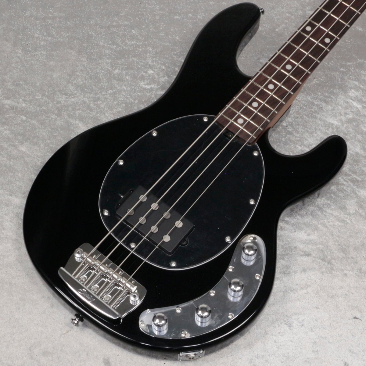 Sterling by Music Man Ray34 ブラック エレキベース Amazon | Sterling By Music Man StingRay RAY34 ベースギター