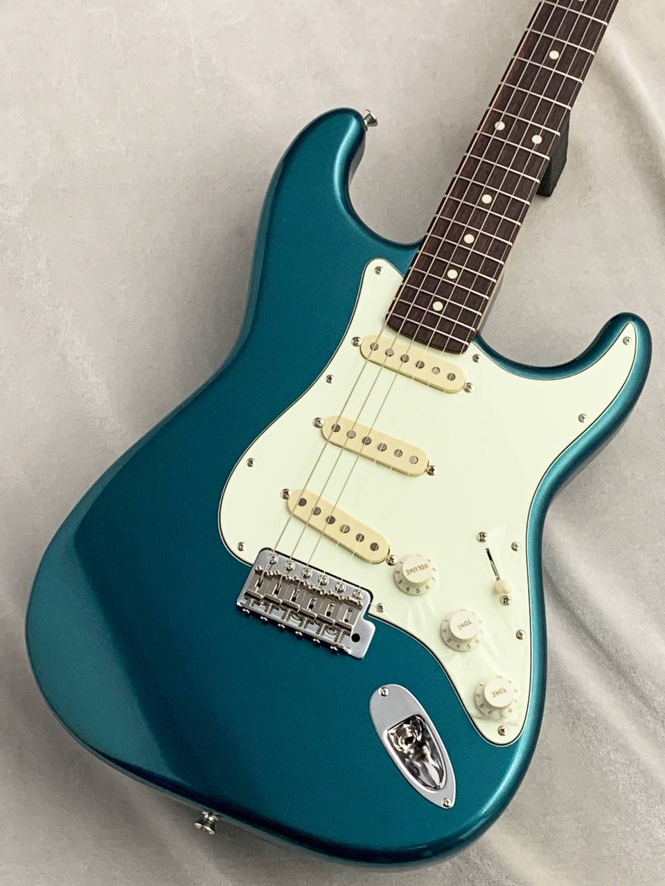 30年前製造　Moon　ST CLASSIC　エレキギター Moon ST-Classic/R/CR（B級特価/送料無料）【楽器検索デジマート】