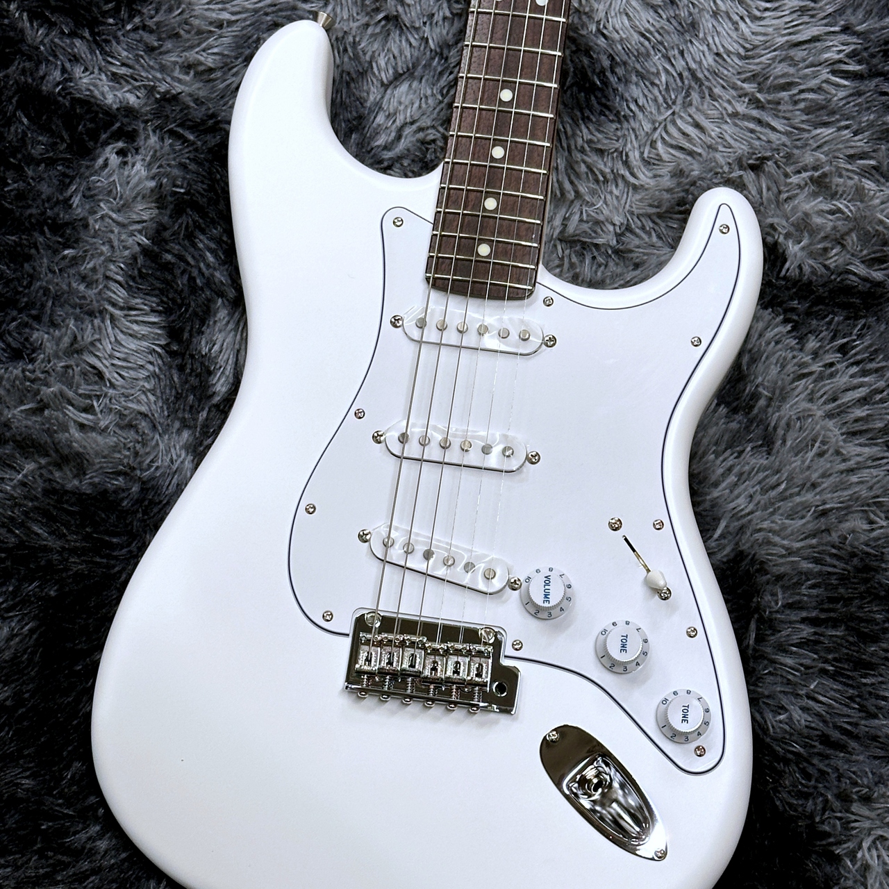 レア‼️【新品】2★STAR ホワイト/アイボリー 41 イタリア製 楽天市場】【お買い物マラソンSALE】2STAR ツースター