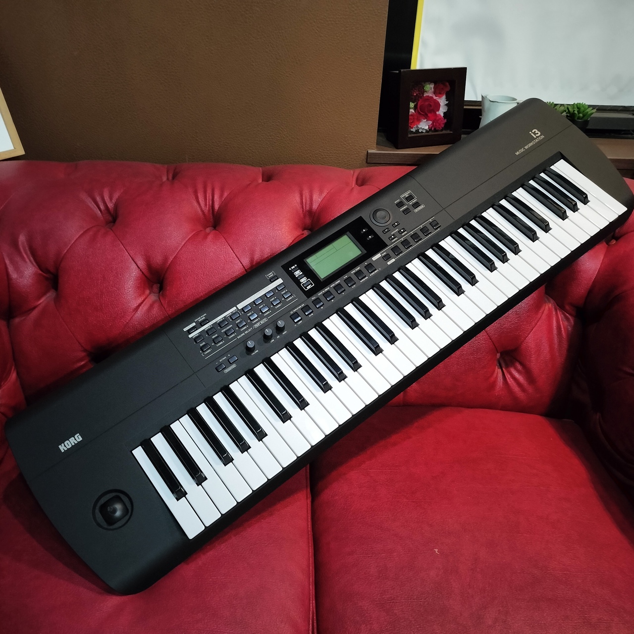 KORG i3 MUSIC WORKSTATION(コルグ ミュージック・ワークステーション