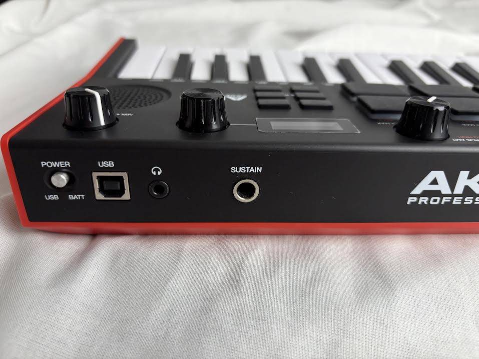 AKAI MPK mini Play MK3 スピーカー内蔵ミニキーボードコントローラー