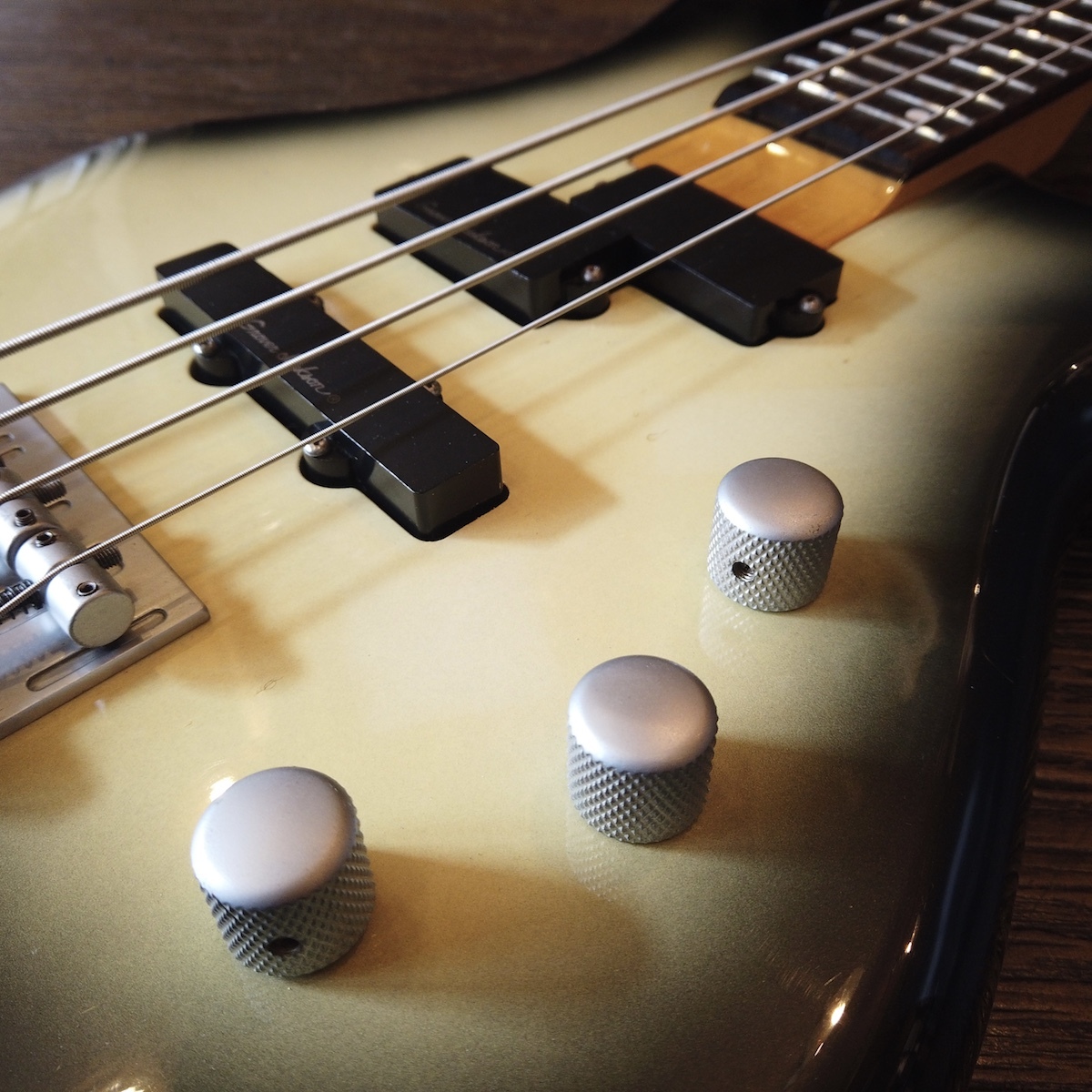 Grover Jackson GJb Electric bass（中古/送料無料）【楽器検索