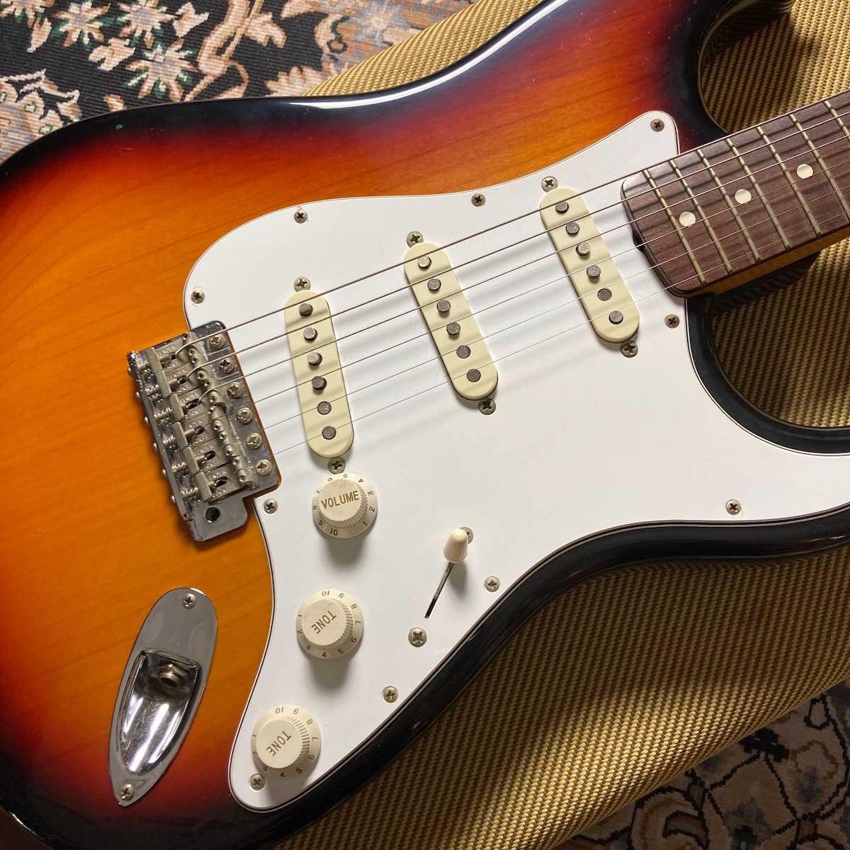Fender USA American Vintage 62 Stratocaster / 3-Color Sunburst