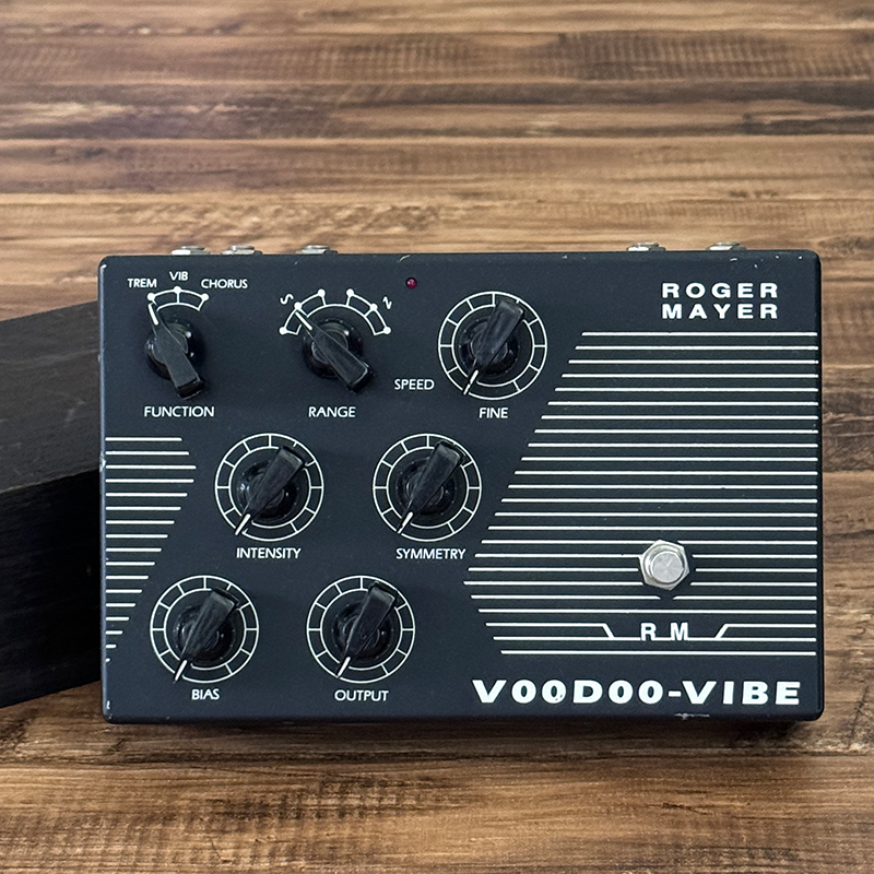 Roger Mayer 1995 VOODOO-VIBE（中古）【楽器検索デジマート】