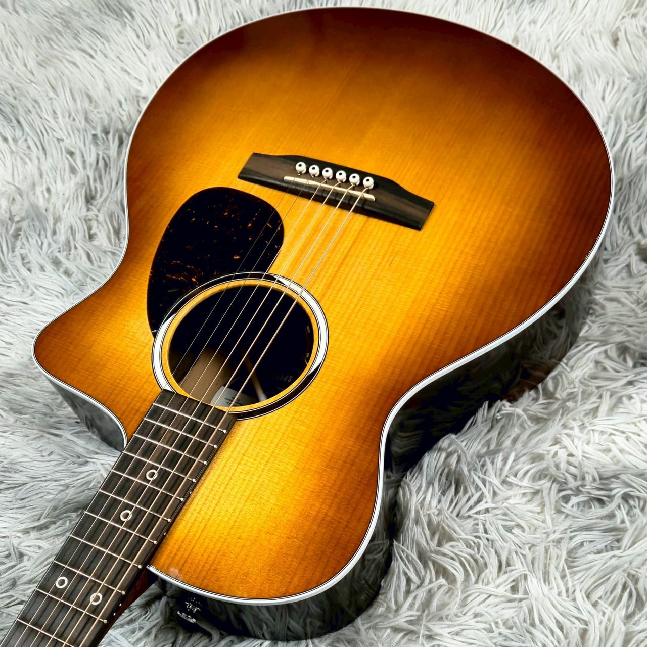 Martin SC13E Special Burst-01　新品未使用 Martin SC-13E Special Burst Review | GuitarPlayer