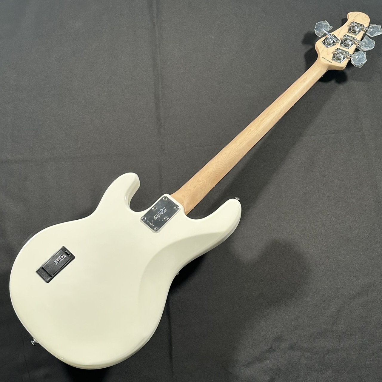 入荷中 Olympic RAY4 MAN MUSIC by Sterling White エレキベース Gloss ベース
