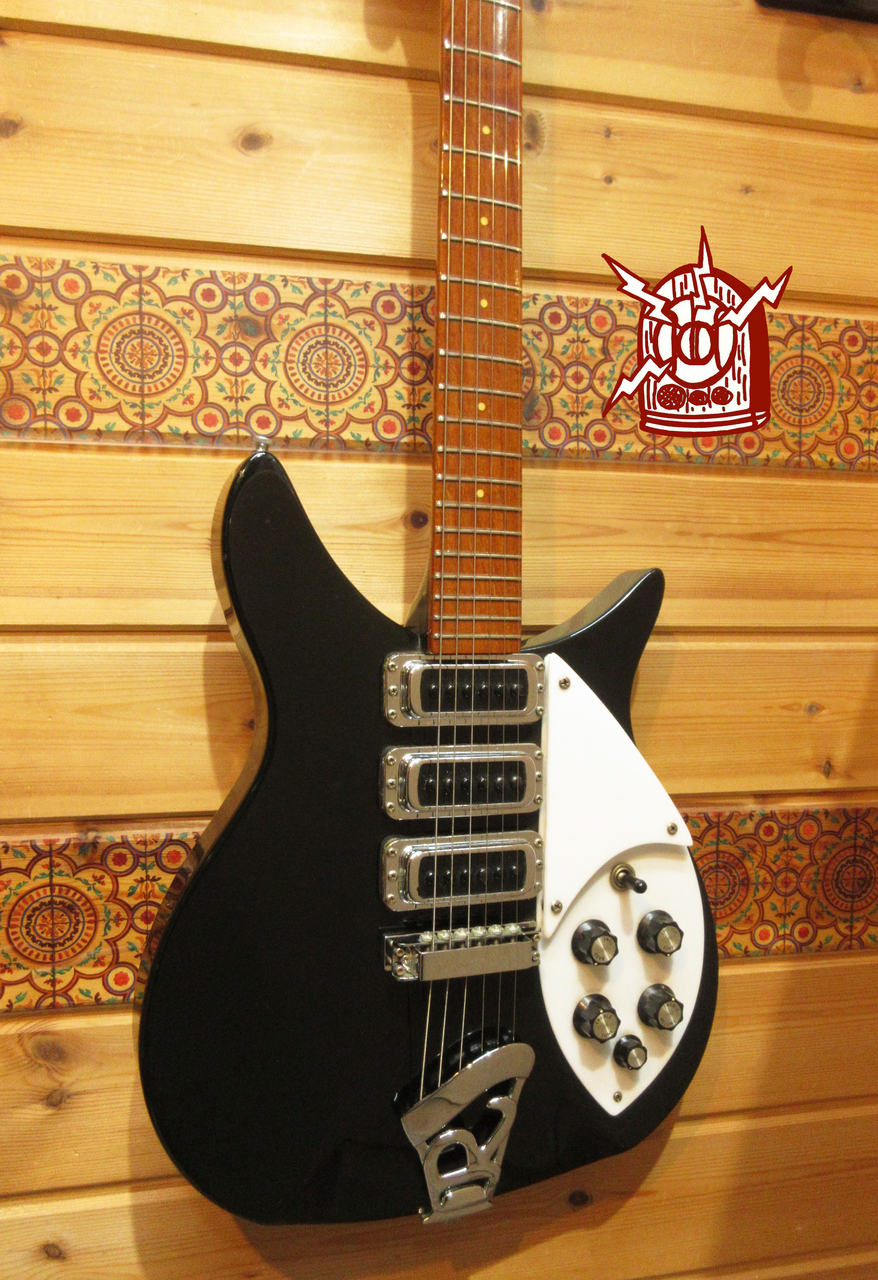 Rickenbacker 320 【1981年製】（中古）【楽器検索デジマート】
