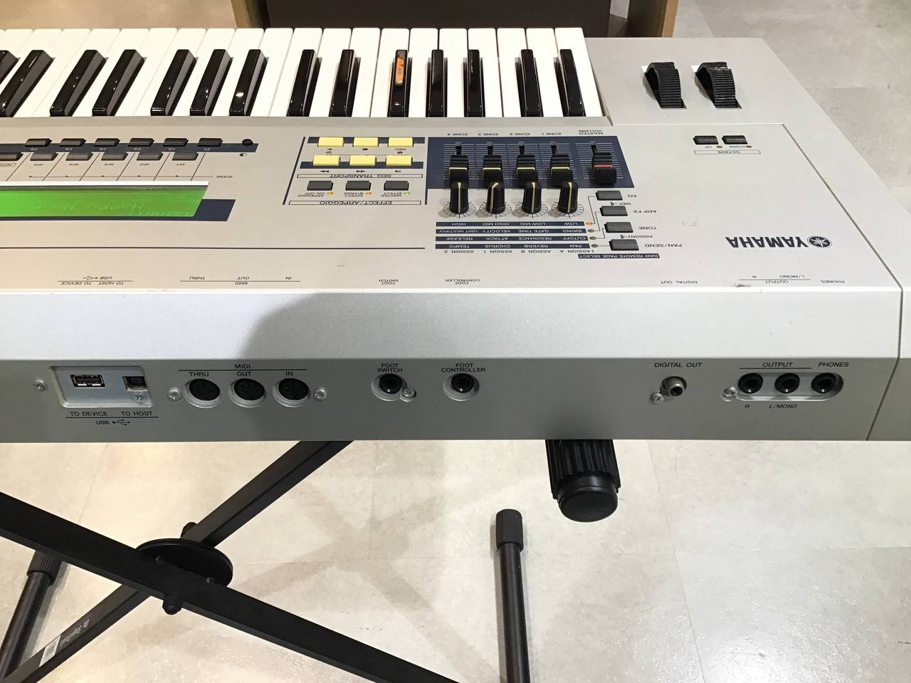 YAMAHA MO6（中古）【楽器検索デジマート】