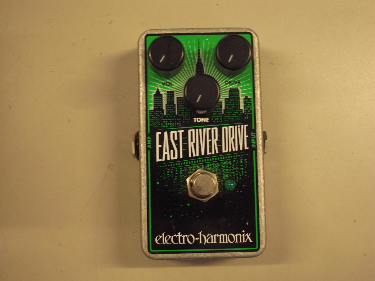 【10455】 新品 EAST  DRIVE イーストリバー ドライブ ELECTRO-HARMONIX / EAST RIVER DRIVE / ギター用エフェクター