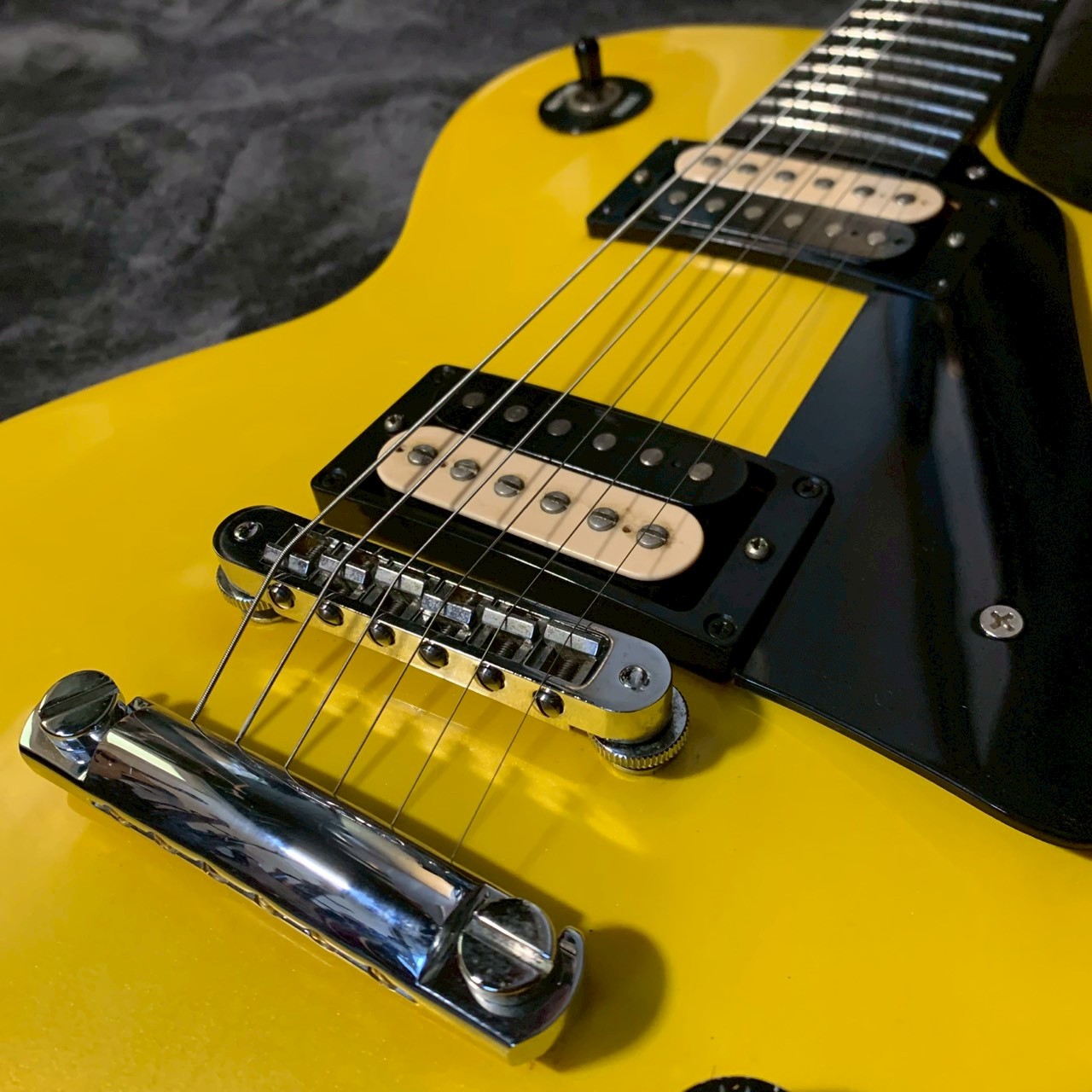 GibsonLes Paul StudioYellow今週末限定値下げ Gibson Les Paul Studio Limited Yellow Metallic 【USED】【4.1kg