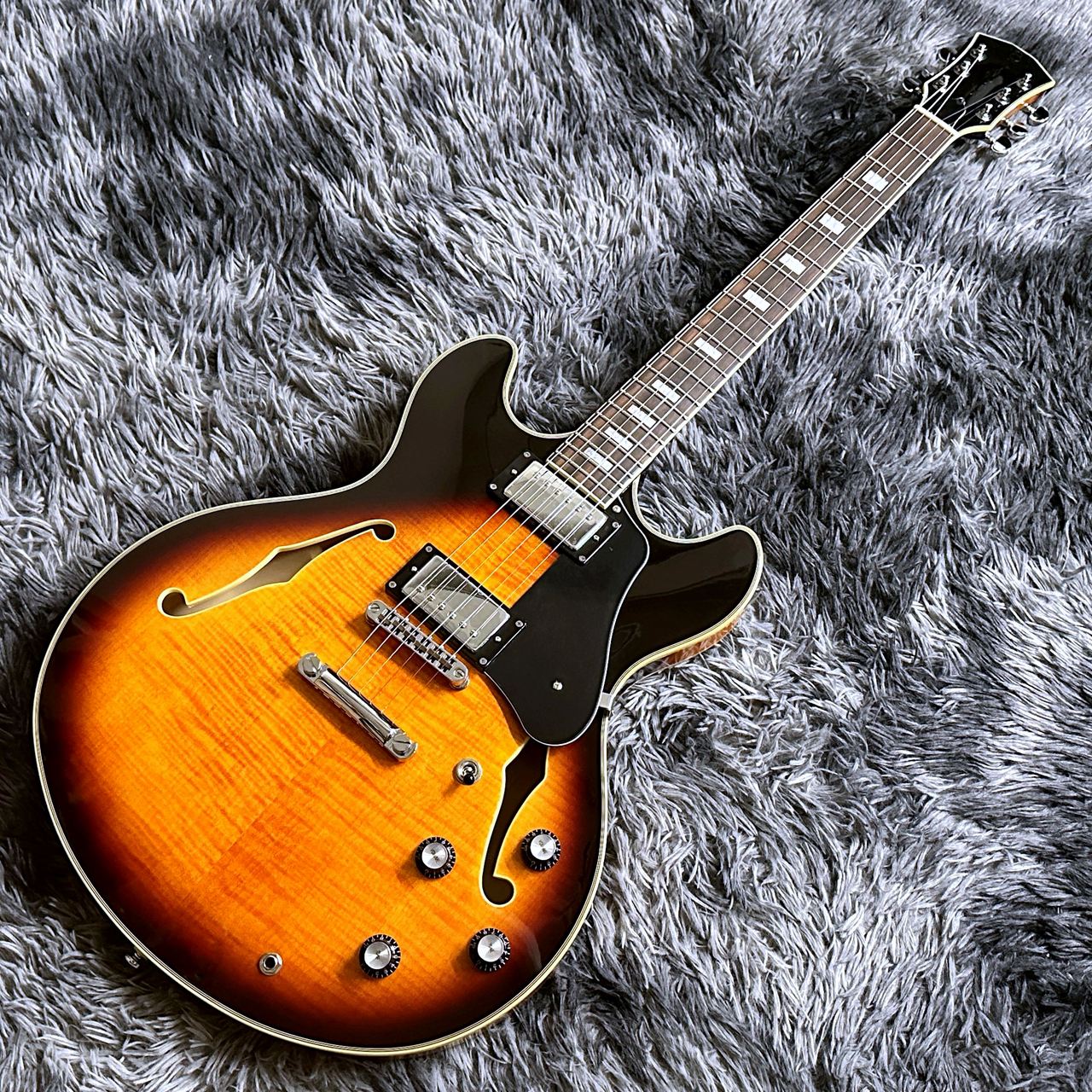 m*6様 サイアー ラリーカールトン サンバースト セミホロウボディ Sire