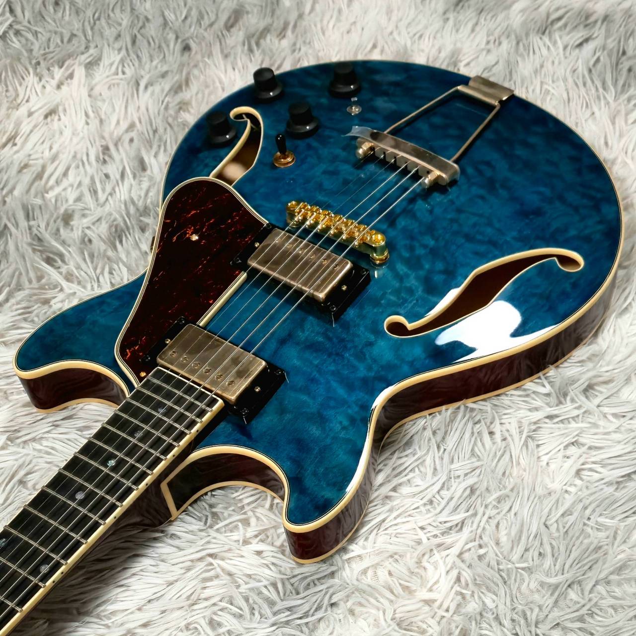 Ibanez AMH90QM TBL フルアコギター【現物画像】7/28更新（新品特価