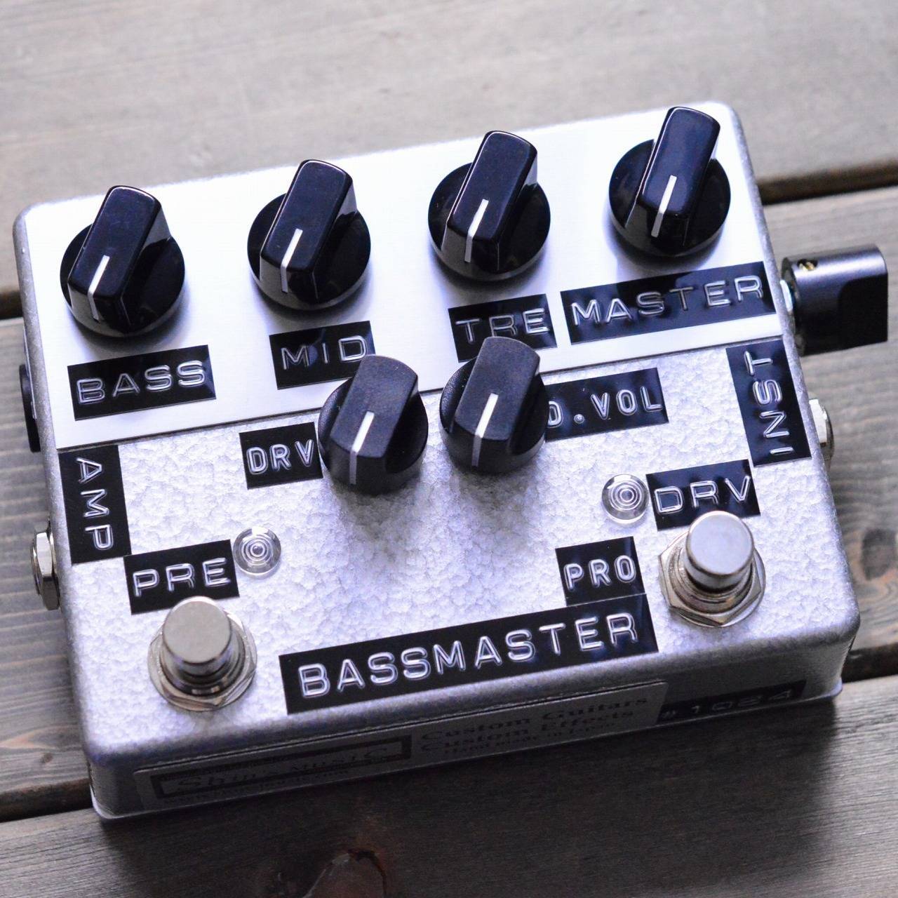 Shin's Music BASS MASTER PREAMP【展示品限り特価！】（B級特価/送料