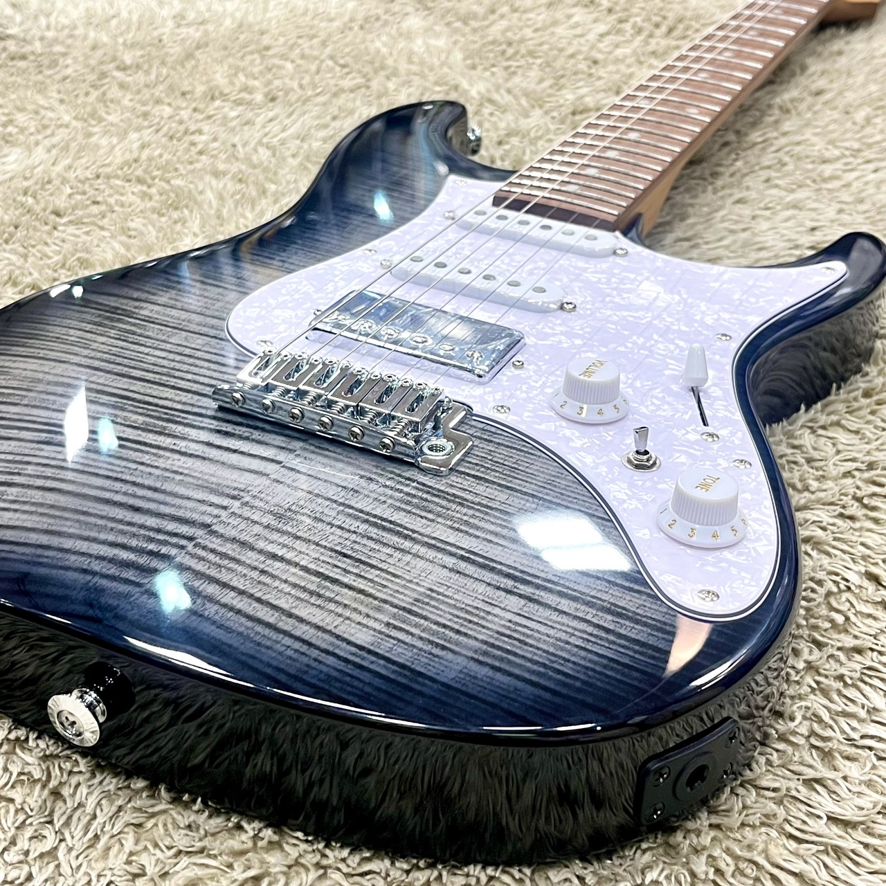Ibanez AZ22S1F-TKS (Transparent Black Sunburst) 【特価】（新品特価