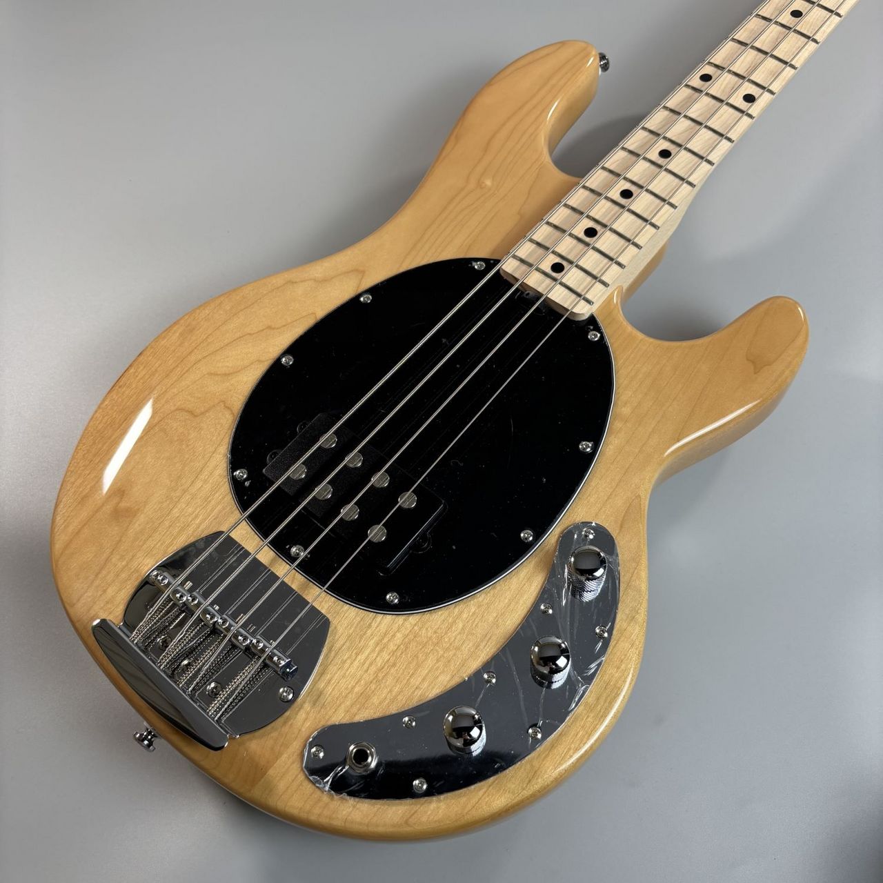 Sterling by MUSIC MAN RAY4 Natural Gloss エレキベース 【重量:4.5kg
