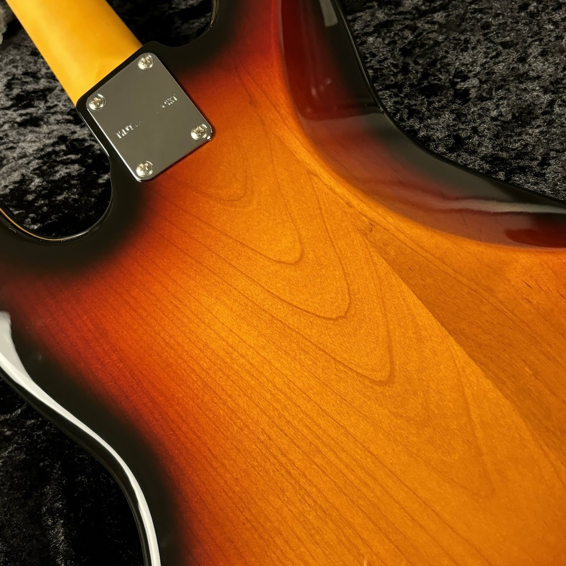 HISTORY HJB-Advanced2 3 Tone Sunburst (3トーンサンバースト) エレキ