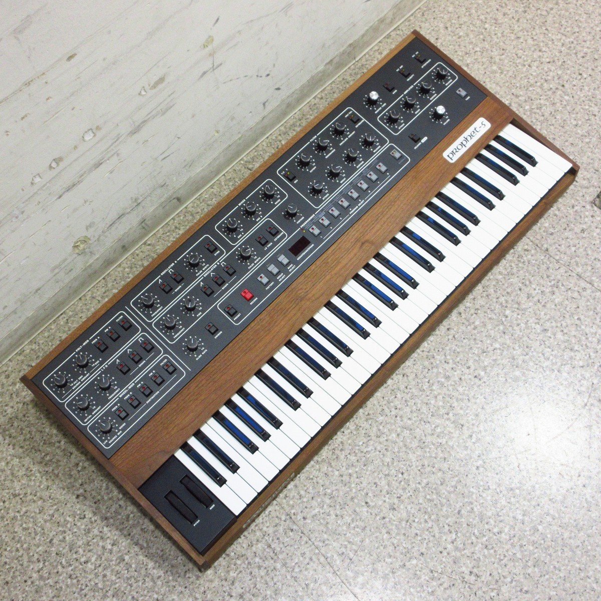 SEQUENTIAL CIRCUITS INC PROPHET-5 -REV.4-