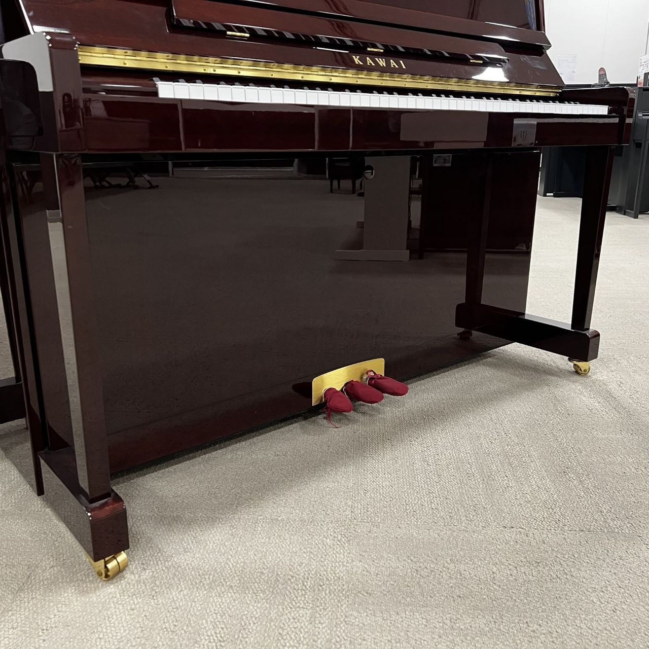 KAWAI K-114SN マホガニー艶出し塗装仕上げ アップライトピアノ 88鍵盤