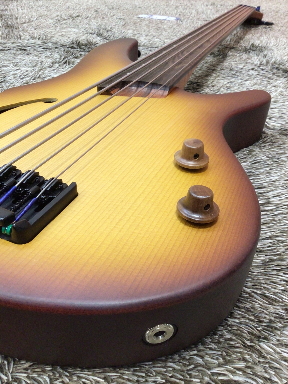 Ibanez SRH505F-NNF(Natural Browned Burst Flat)【フレットレス