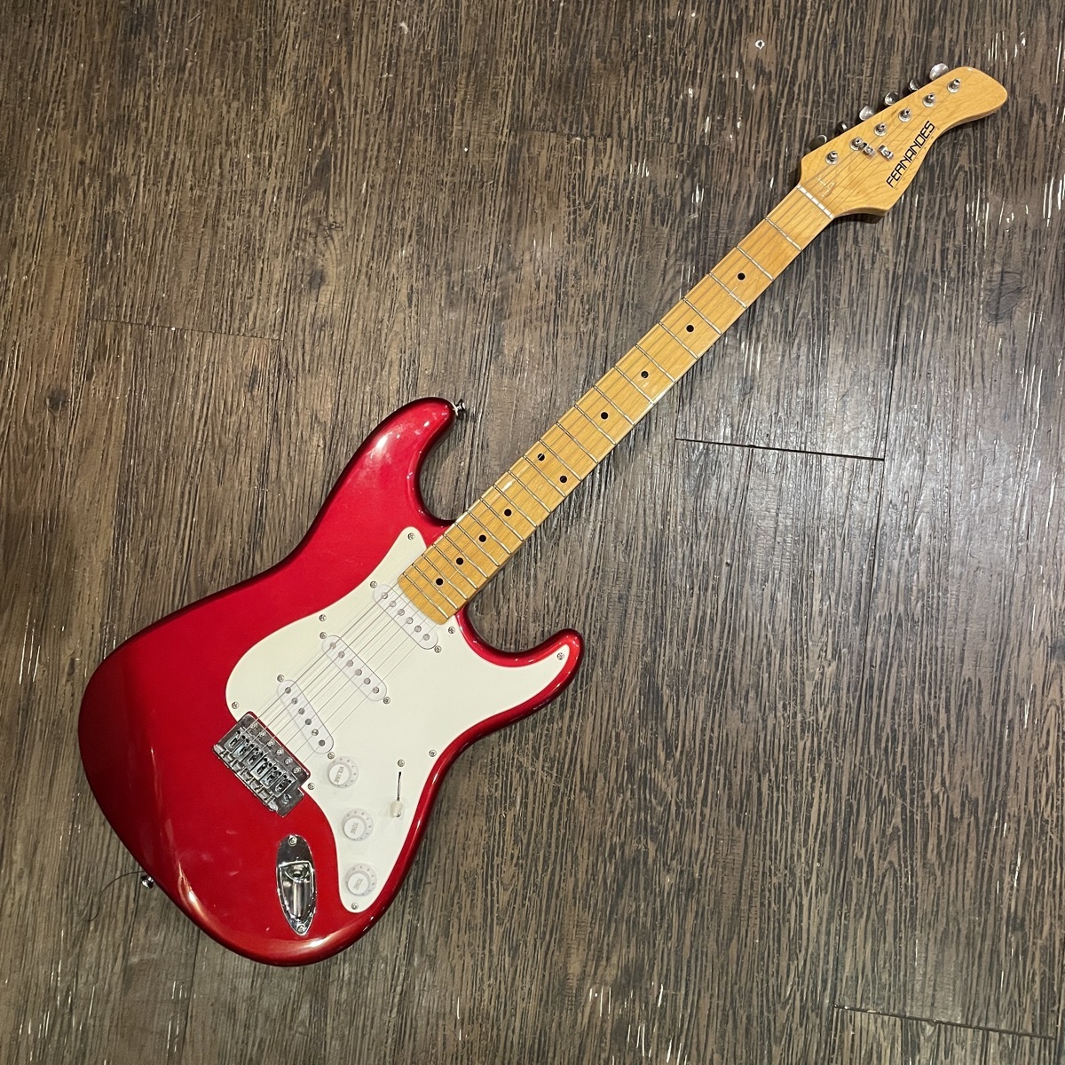 Fernandes エレキギター レッド　LE-1Z 2005 中古美品 Fernandes エレキギター レッド LE-1Z 2005 中古美品 Fernandes