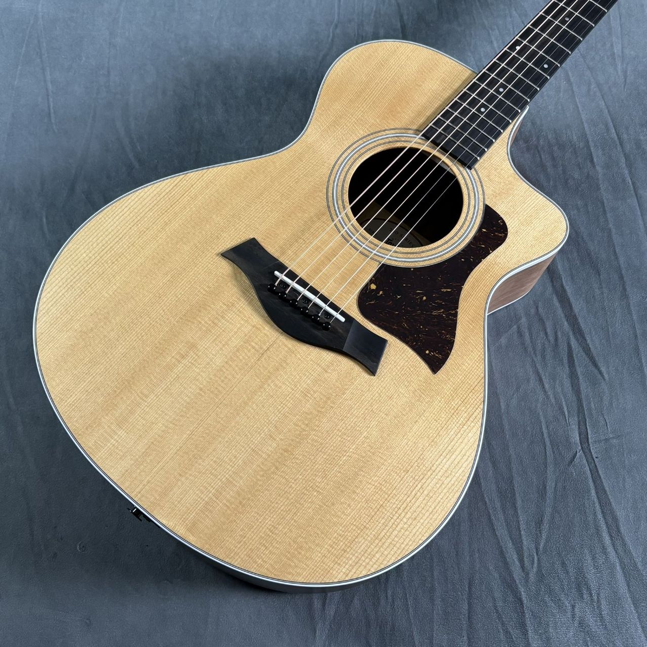 Taylor 212ce Walnut【現物写真】（新品/送料無料）【楽器検索デジマート】