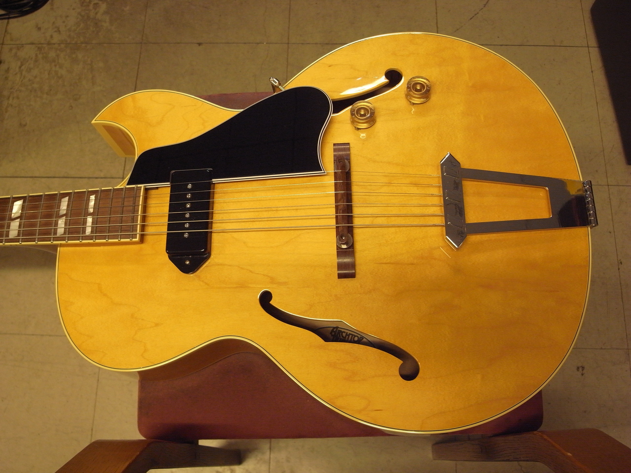 Archtop Tribute AT175 Classic Prototype（中古）【楽器検索