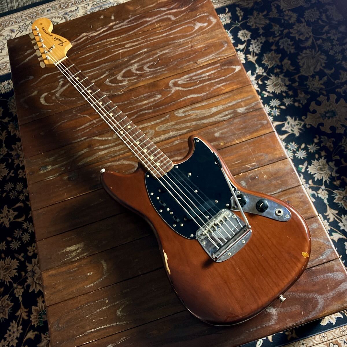 Fender 1975 Mustang Rose FB / Walnut (Mocha Brown)（ビンテージ