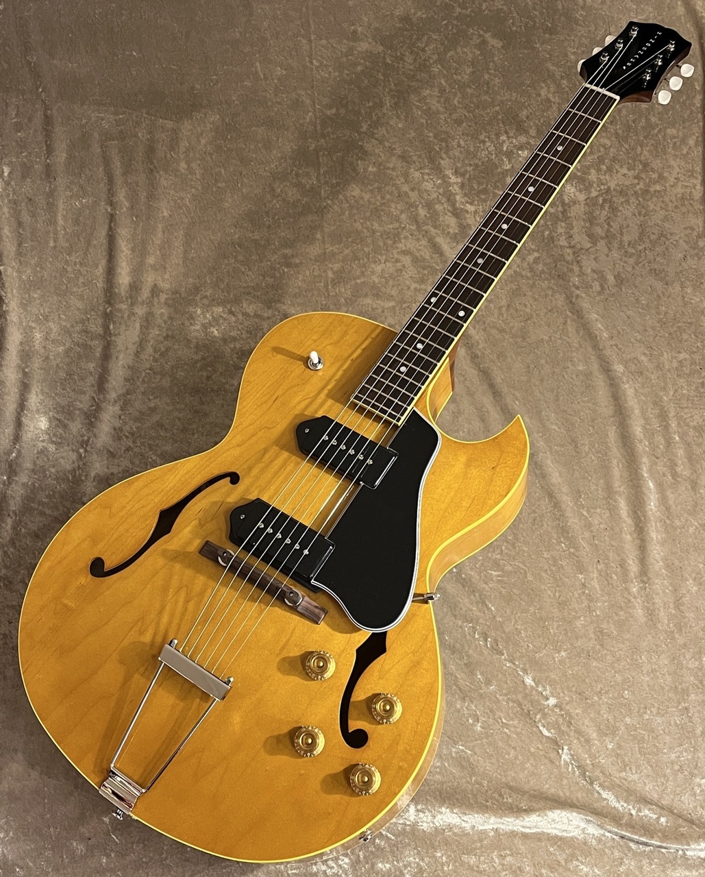 KING SNAKE 【NEW】Curtis Deep Body Amber Natural sn CD-036 [2.66kg